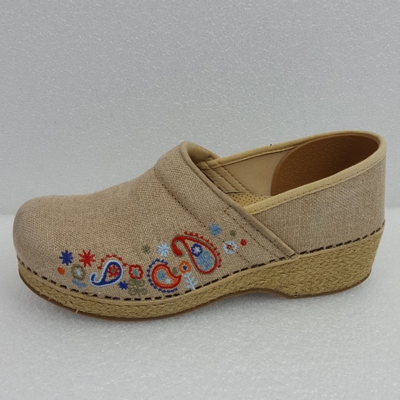 Dansko Shoes - Dansko XP Sz 40 Vegan Tan Clogs Mules Slip On Shoe